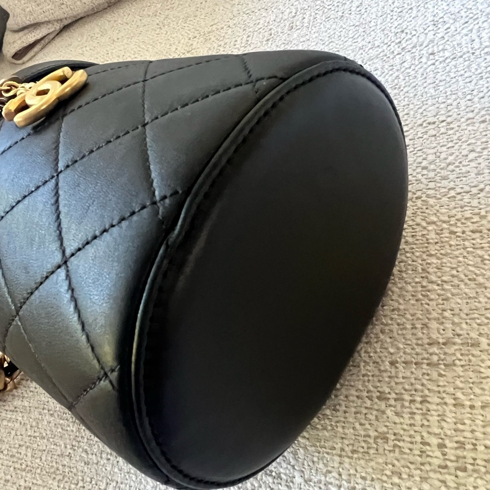 Chanel Vanity Bag - Picture 13 of 13